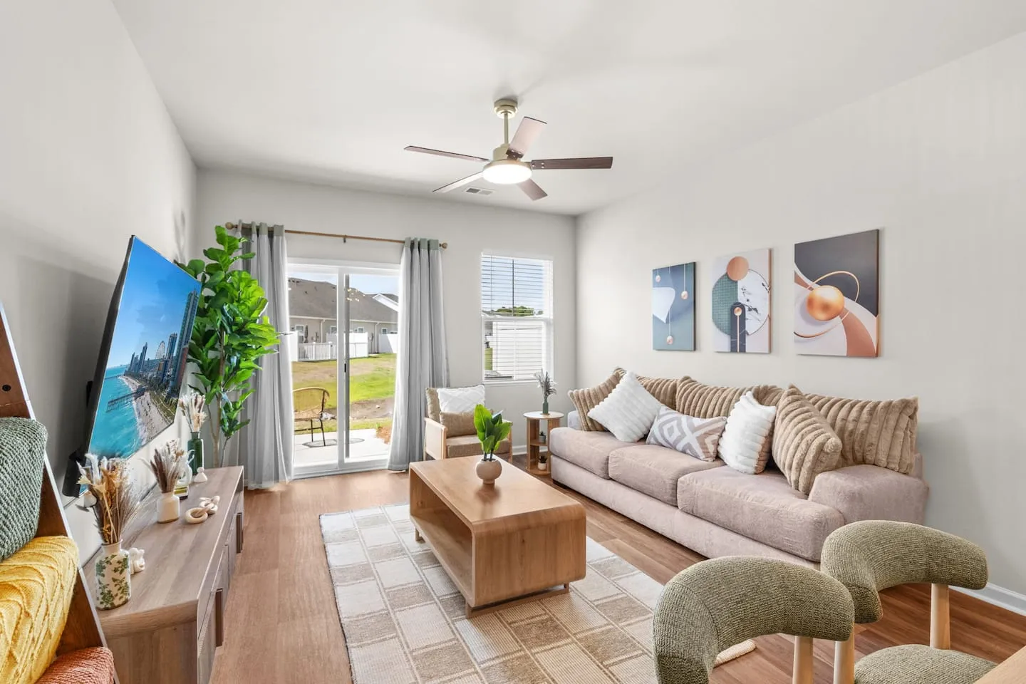 Cozy Escape Myrtle Beach - New Family Coastal Home — photo 1 of 8