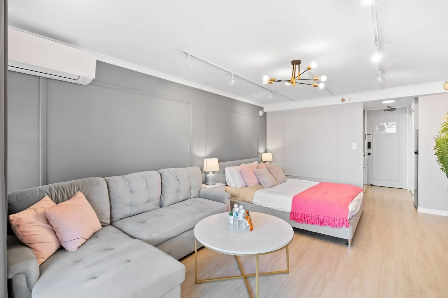 Stylish & Cozy Studio in Waikiki — photo 4 of 8