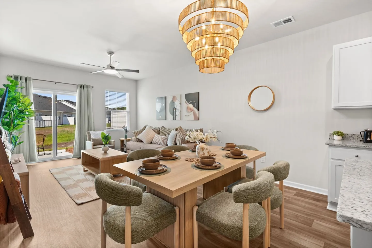 Cozy Escape Myrtle Beach - New Family Coastal Home — photo 5 of 8